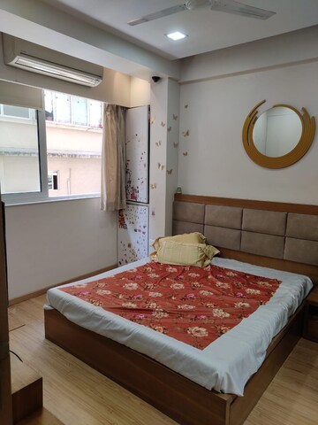 Bedroom in 1 BHK Apartment at Walkeshwar – for Rent