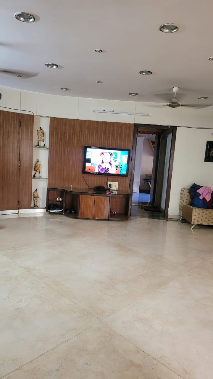 3 BHK + Extra Room Apartment For Rent in Tulsi CHS Borivali