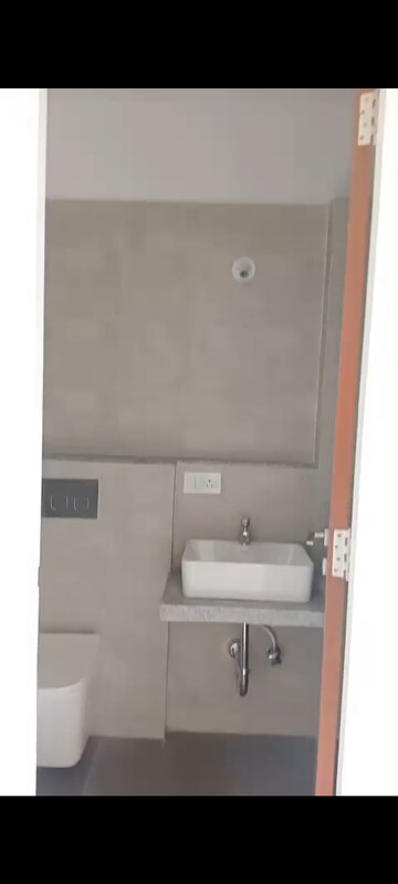 Bathroom in 2 BHK Apartment at Dynamix Avanya, Dahisar East – for Rent