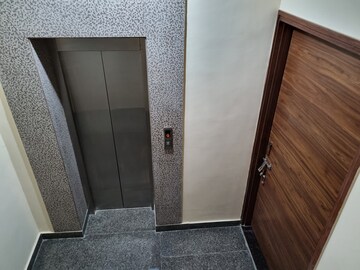 Room in 2 BHK Builder Floor at Vatika INXT Emilia floors, Sector 82 – for Rent