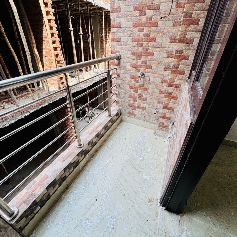 Balcony, govindpuri 3 Bedroom 900 Sq.Ft. Builder Floor In Govindpuri Delhi 9169579