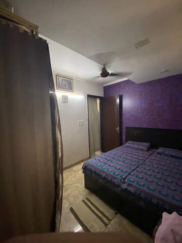 Bedroom in 2 BHK Apartment at Nirman Apartments, Mayur Vihar Phase 1 – for Rent