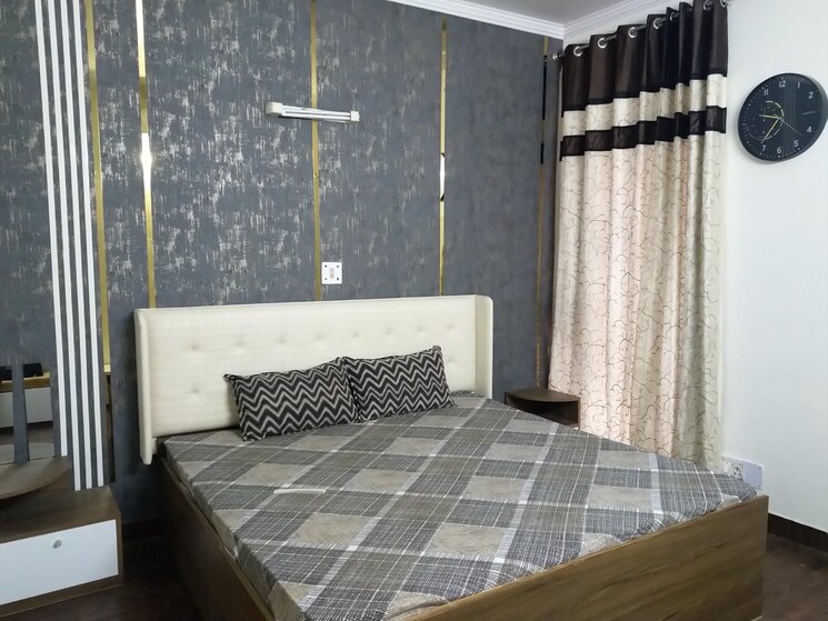 Bedroom, mayur vihar phase 1 extension 3 Bedroom 1400 Sq.Ft. Apartment In Mayur Vihar Phase 1 Extension Delhi 9169622