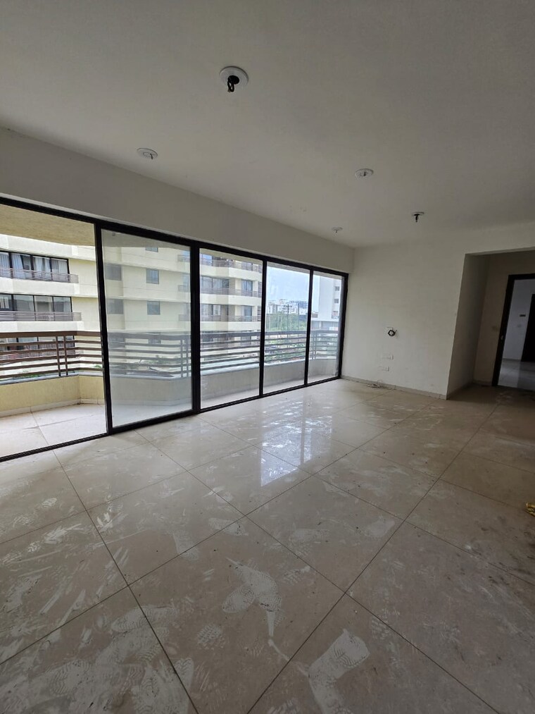 Room, sama savli road 3 Bedroom 1600 Sq.Ft. Apartment In Sama Savli Road Vadodara 9169634