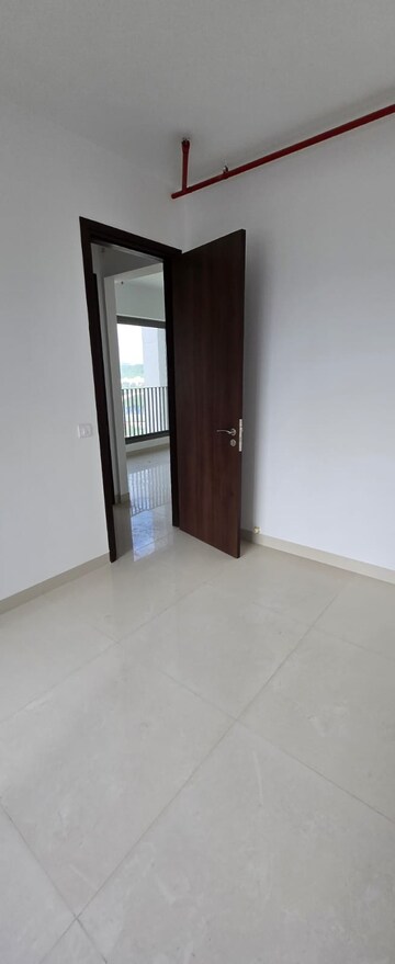 Room in 2 BHK Apartment at Sunteck City Avenue 4, Goregaon West – for Sale