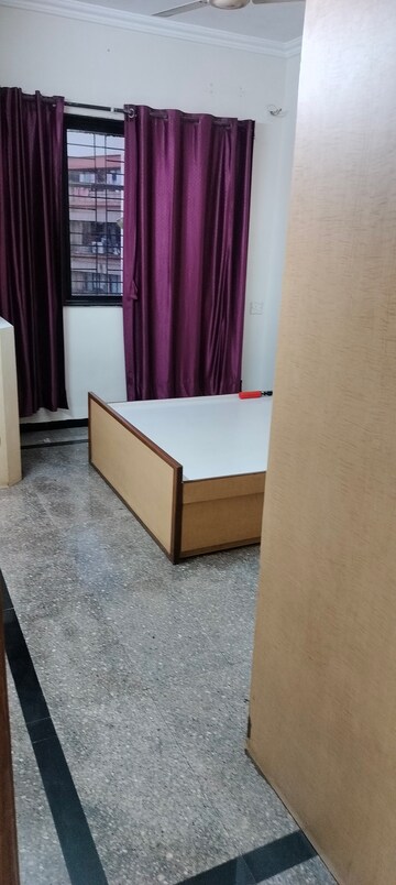Room in 2 BHK Apartment at Indradarshan II, Oshiwara – for Rent