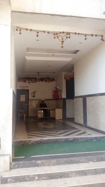 Bathroom in 1 BHK Apartment at Siddhi Highland Park, Kolshet Road – for Rent