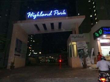 Parking in 1 BHK Apartment at Siddhi Highland Park, Kolshet Road – for Rent