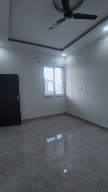 1 BHK Independent House For Rent in Gomti Nagar