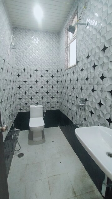 Team Area in 1 BHK Independent House at Gomti Nagar – for Rent