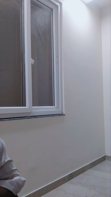 Room in 1 BHK Independent House at Gomti Nagar – for Rent