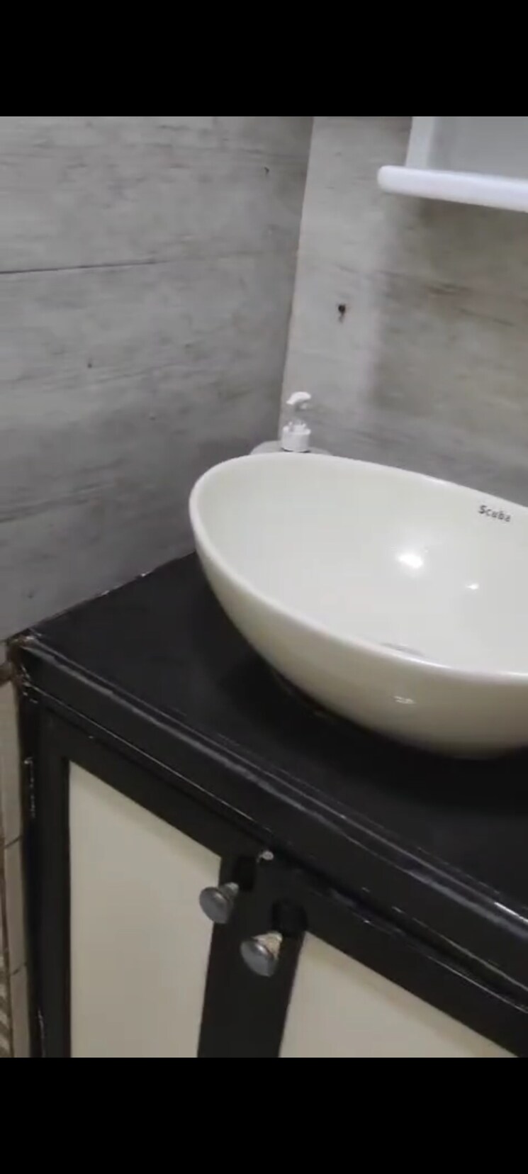 Bathroom, kishore-kunj-chs 1 Bedroom 450 Sq.Ft. Apartment In Mazgaon Mumbai 9169669