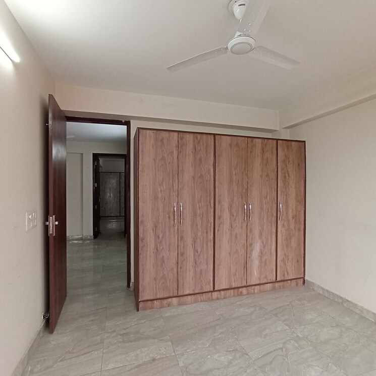 Room, unitech-south-city-ii 4 Bedroom 2700 Sq.Ft. Builder Floor In Sector 50 Gurgaon 9169683