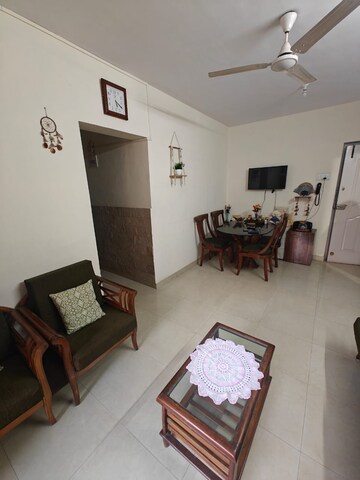 Team Area in 1 BHK Apartment at Andheri West – for Rent