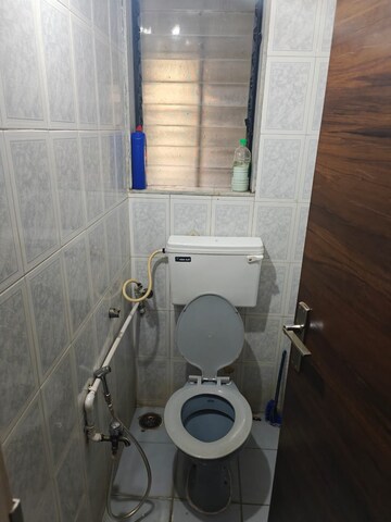 Bathroom in 1 BHK Apartment at Andheri West – for Rent