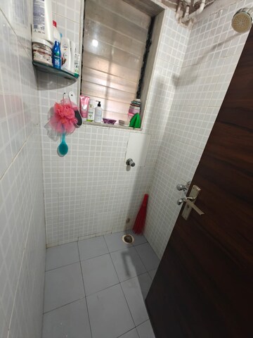 Bathroom in 1 BHK Apartment at Andheri West – for Rent