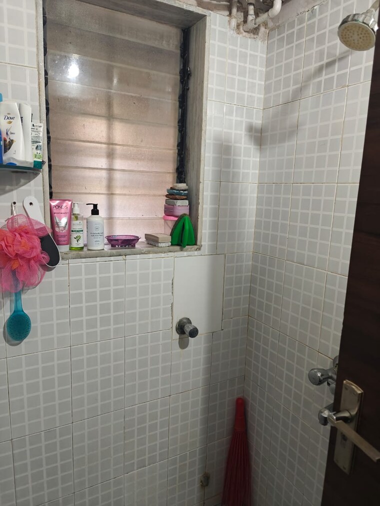 Bathroom, andheri west 1 Bedroom 610 Sq.Ft. Apartment In Andheri West Mumbai 9169717