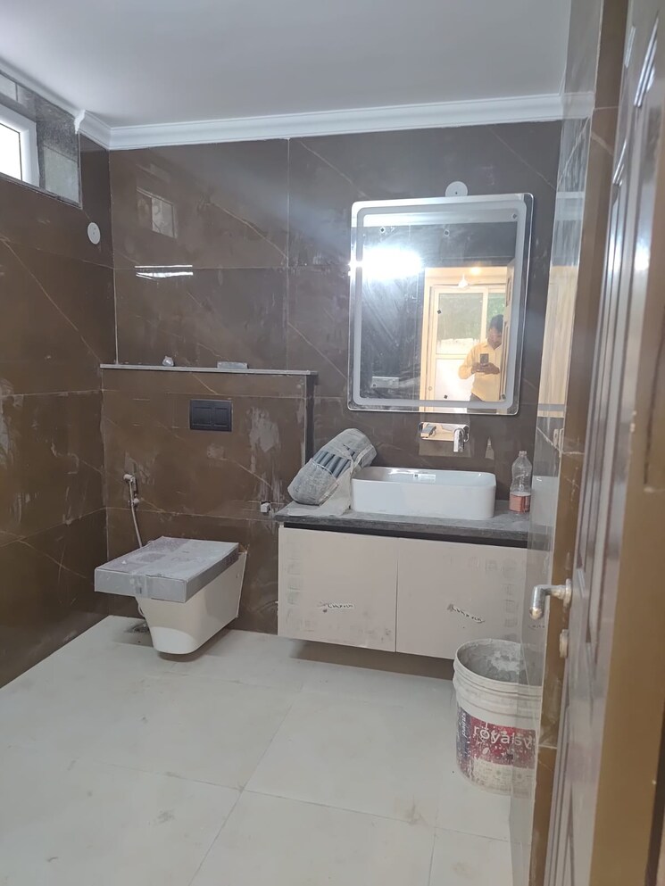 Kitchen, unitech-deerwood-chase 3 Bedroom 1750 Sq.Ft. Builder Floor In Nirvana Country Gurgaon 9169715