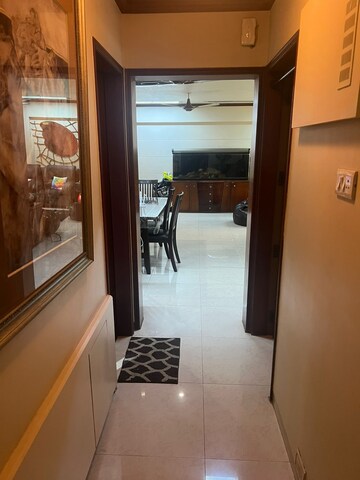 Room in 2 BHK Apartment at Juhu – for Rent