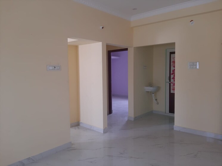 Room, venster-apartment 3 Bedroom 1211 Sq.Ft. Apartment In Iyyappanthangal Chennai 9169786