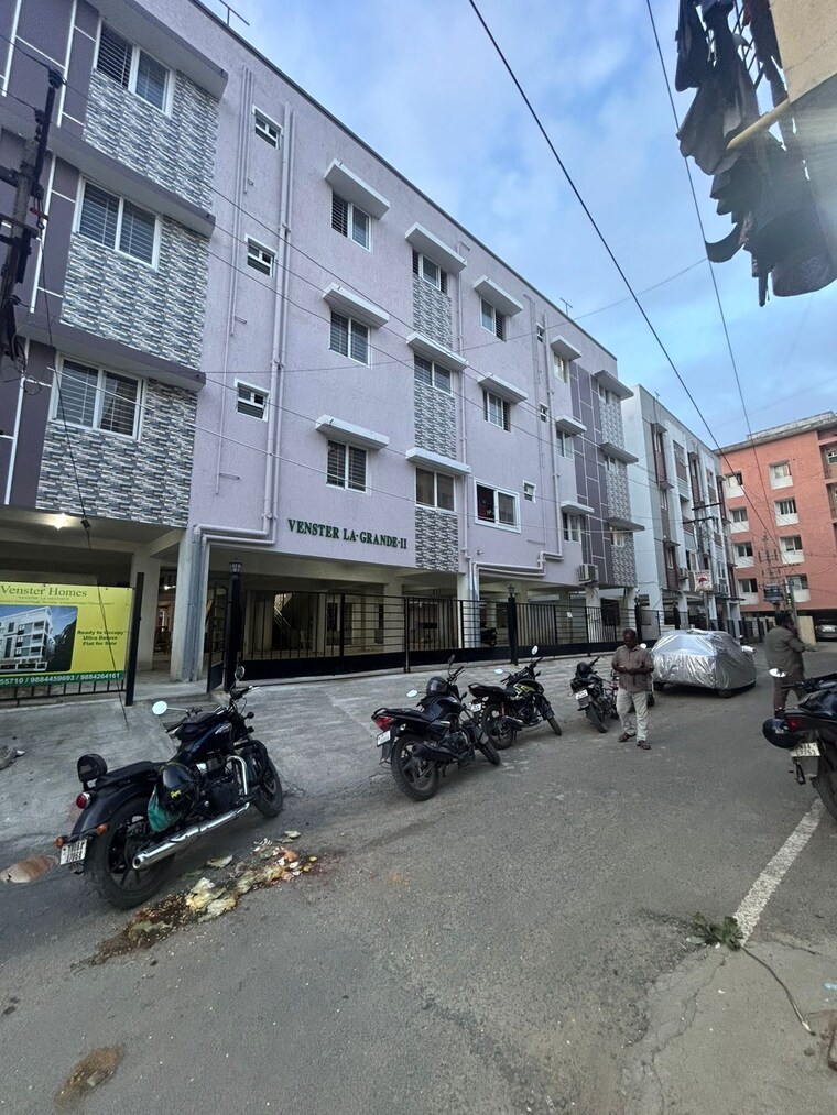  Parking, venster-apartment 3 Bedroom 1211 Sq.Ft. Apartment In Iyyappanthangal Chennai 9169786