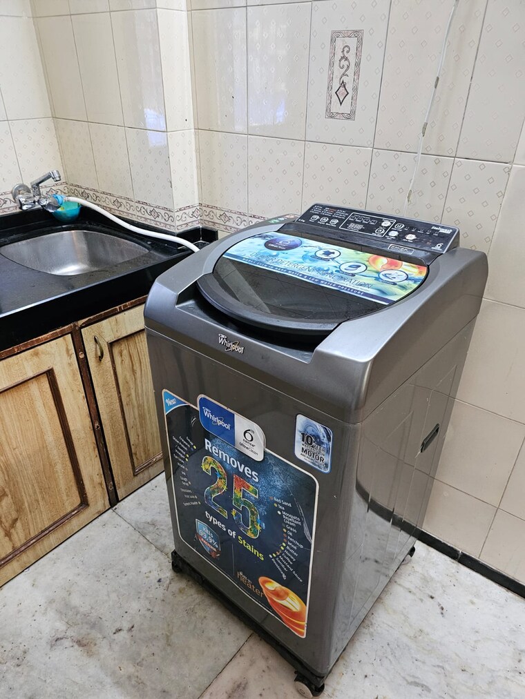 undefined, juhu 1 Bedroom 600 Sq.Ft. Apartment In Juhu Mumbai 9169756