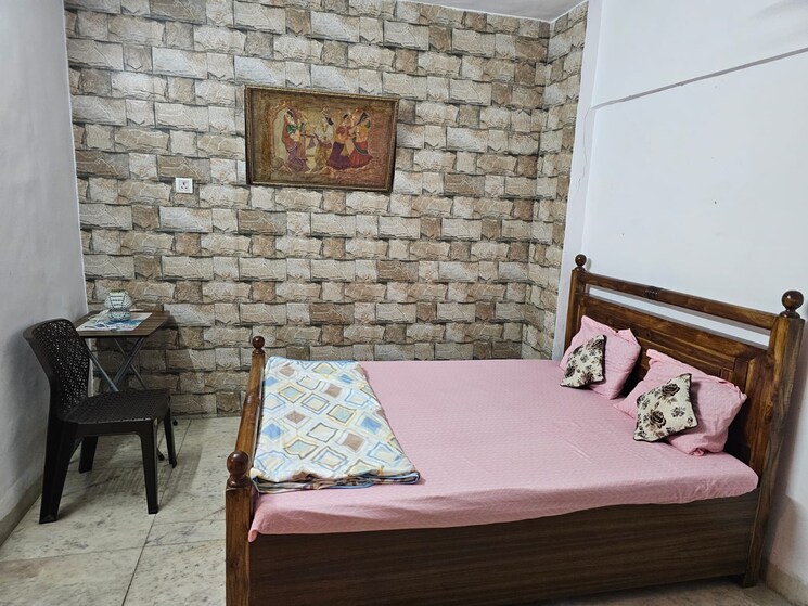 Bedroom, juhu 1 Bedroom 600 Sq.Ft. Apartment In Juhu Mumbai 9169756