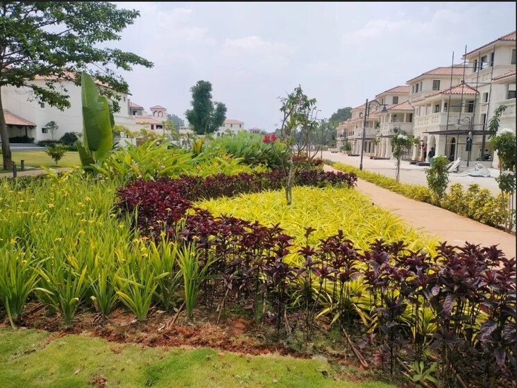 Garden, bagalur rd 3 Bedroom 2400 Sq.Ft. Villa In Bagalur rd Bangalore 9169757
