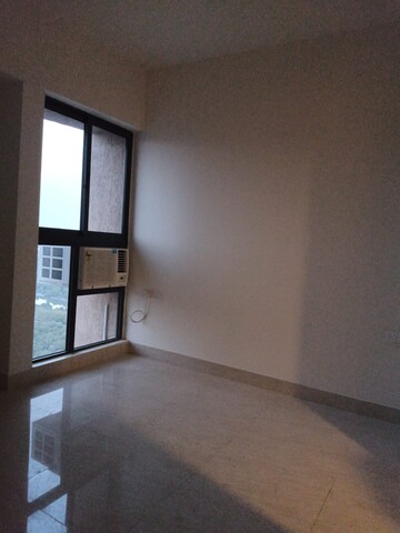 Room in 1 BHK Apartment at Squarefeet Ace Square phase 2, Ghodbunder Road – for Rent