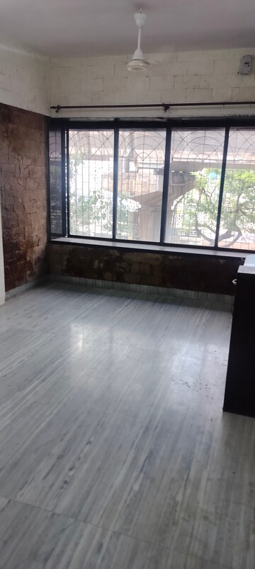 Room in 2 BHK Apartment at Evershine Apartment 2, Andheri West – for Rent
