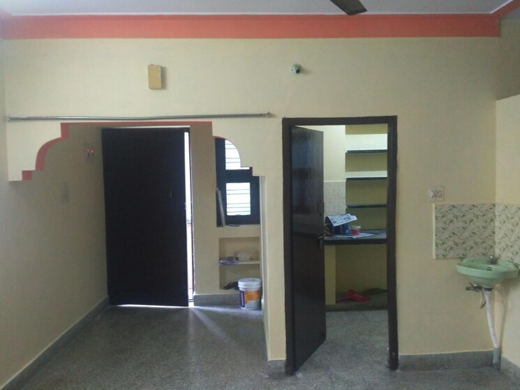 Room, rt nagar 2 Bedroom 890 Sq.Ft. Independent House In Rt Nagar Bangalore 9169792