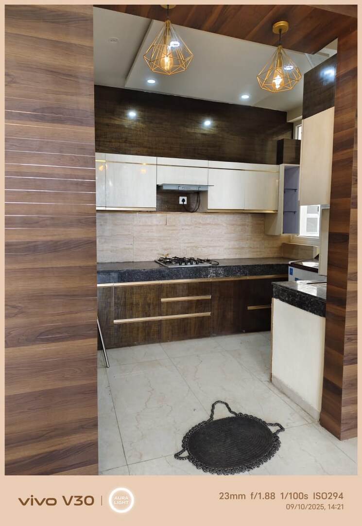 Kitchen, gomti nagar 3 Bedroom 1960 Sq.Ft. Independent House In Gomti Nagar Lucknow 9169816