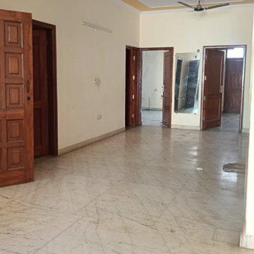 3.5 BHK Villa For Rent in RWA Apartments Sector 50, Sector 50