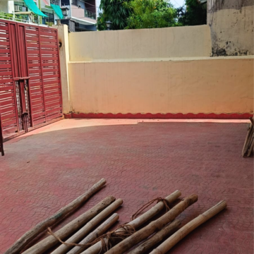 Balcony in 3.5 BHK Villa at RWA Apartments Sector 50, Sector 50 – for Rent