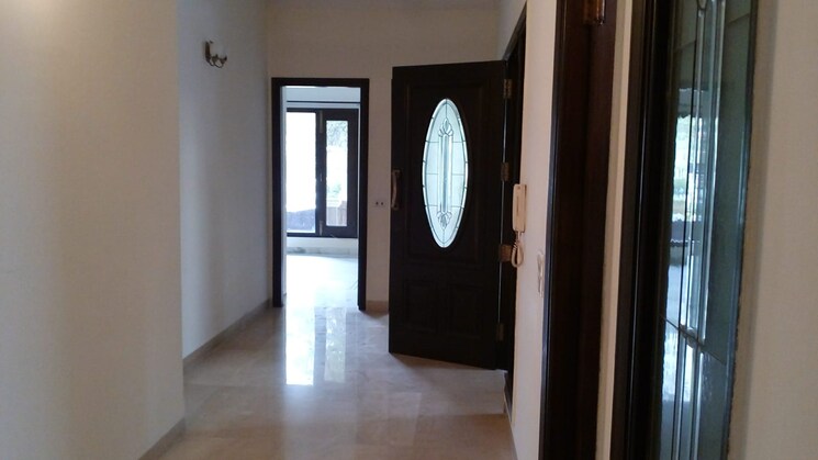 undefined, defence colony 3 Bedroom 1800 Sq.Ft. Builder Floor In Defence Colony Delhi 9169861