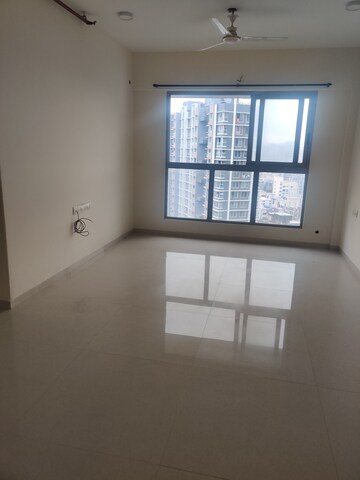 Room in 2 BHK Apartment at The Wadhwa Anmol Fortune, Goregaon West – for Rent