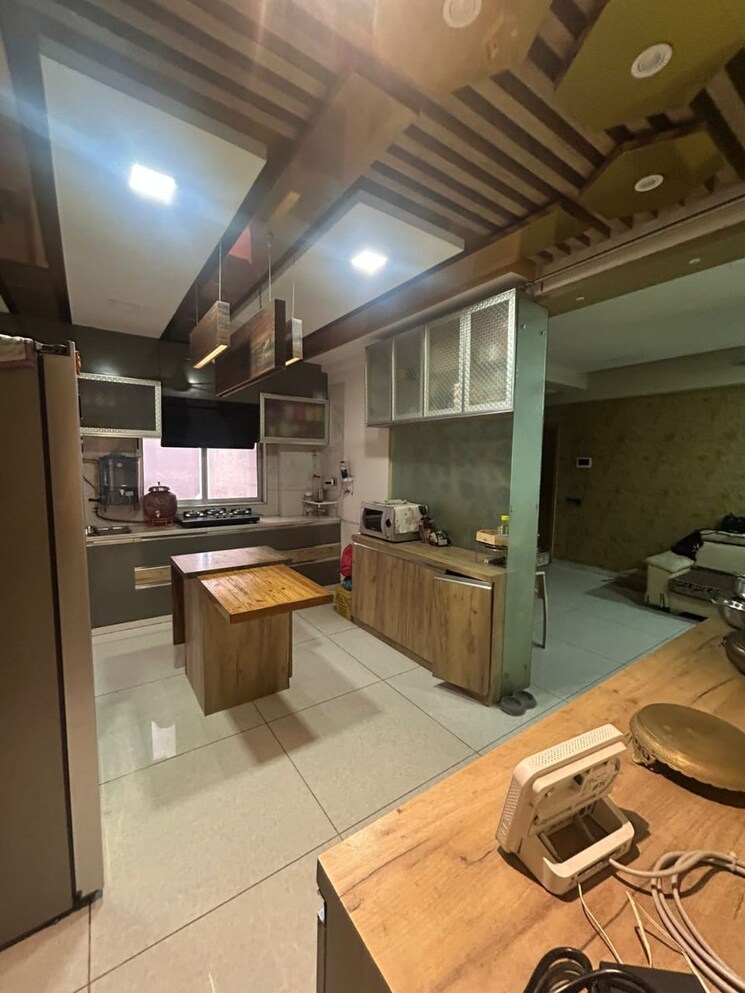 Kitchen, thaltej shilaj road 3 Bedroom 1700 Sq.Ft. Apartment In Thaltej Shilaj Road Ahmedabad 9169876