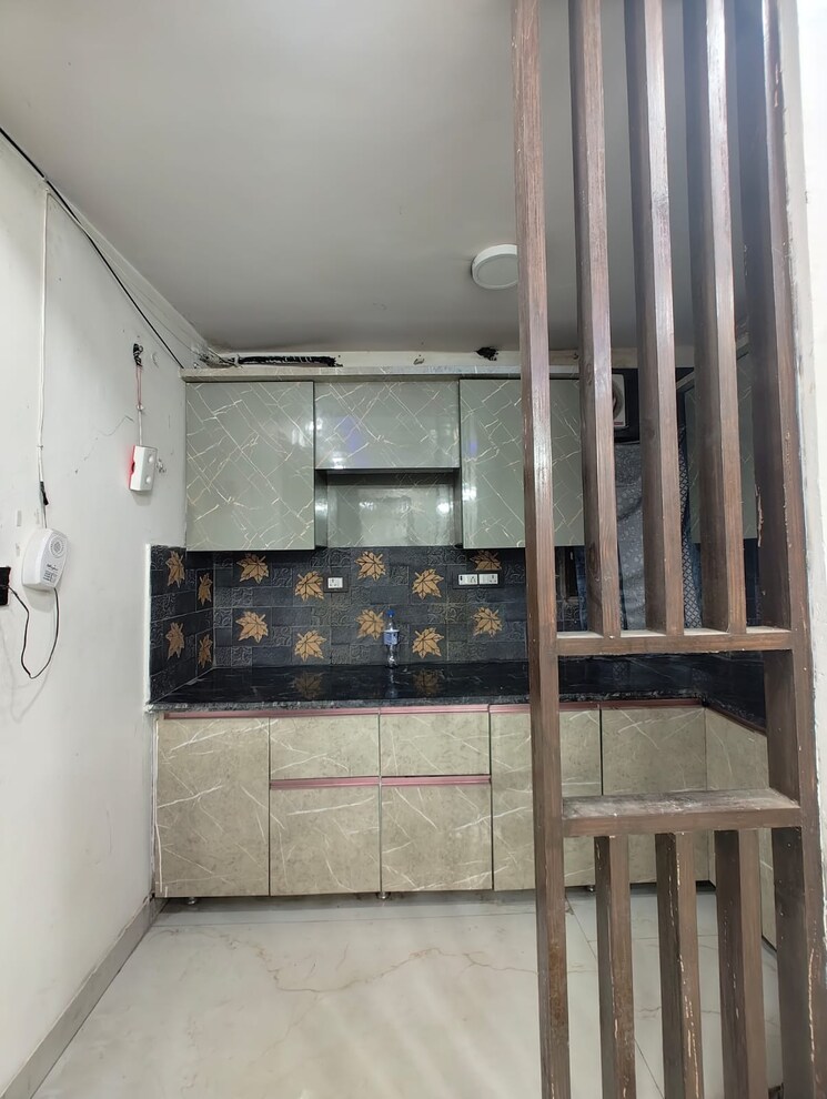Kitchen, govindpuri 1 Bedroom 360 Sq.Ft. Builder Floor In Govindpuri Delhi 9169889