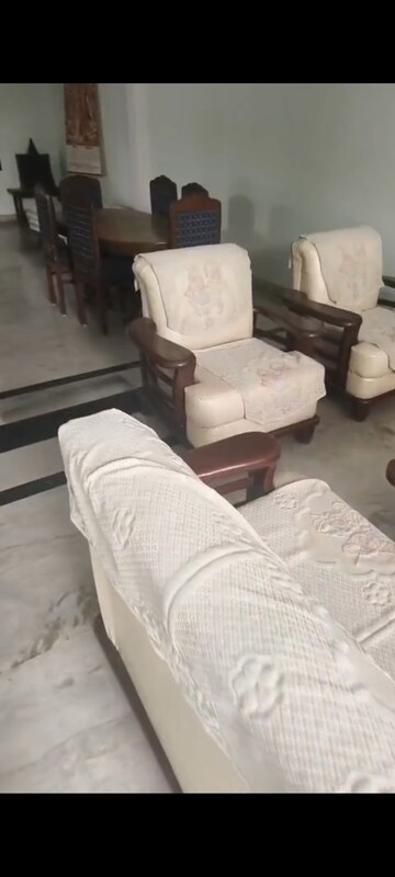 Living Room in 2 BHK Independent House at Sector 12 – for Rent