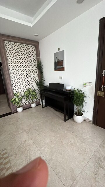 Bedroom in 3 BHK Builder Floor at DLF City Phase IV, Dlf Phase iv – for Rent