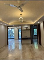 3.5 BHK + Servant Room 2500 Sq.Ft. Builder Floor in DLF City Phase IV