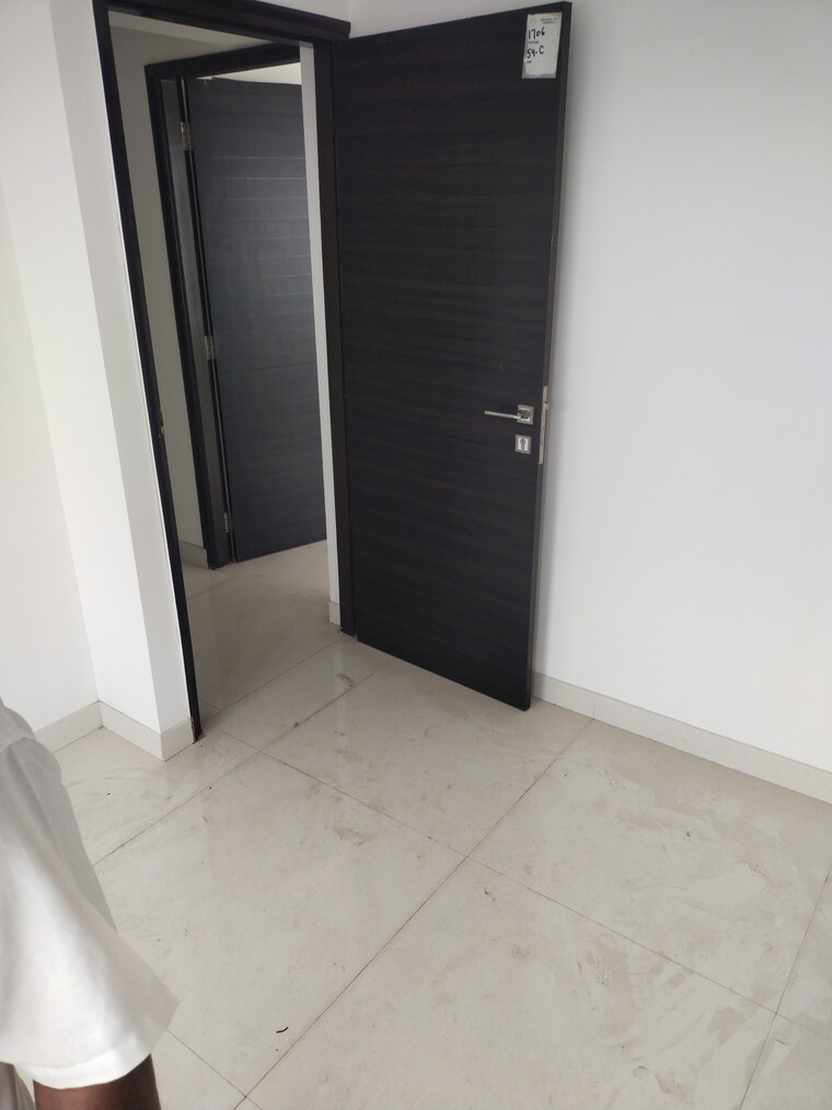 Room, kurla east 2 Bedroom 630 Sq.Ft. Apartment In Kurla East Mumbai 9169931