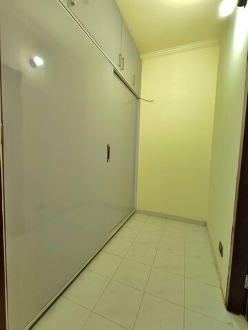 Room in 2 BHK Builder Floor at Ansal Sushant Apartments, Sushant Lok I – for Rent