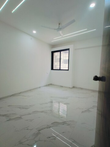 Room in 2 BHK Apartment at Wadgaon Sheri – for Sale