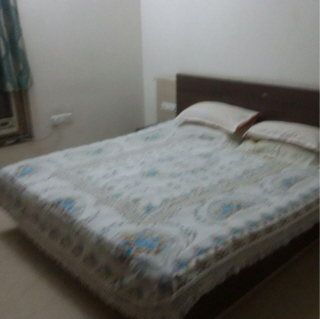 Bedroom in 2 BHK Apartment at Kalpataru Estate Phase 2 Building 4 Society, Kasarwadi – for Rent