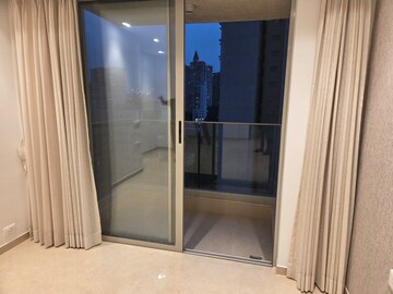 Room in 2 BHK Apartment at Hiranandani Highland, Powai – for Rent