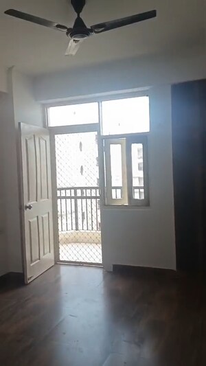 Room in 3 BHK Apartment at Gulmohur Garden, Raj Nagar Extension – for Sale