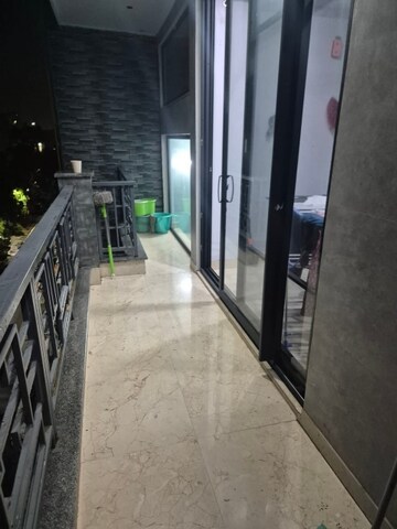 Balcony in 2 BHK Builder Floor at RWA Apartments Sector 15, Sector 15 – for Rent