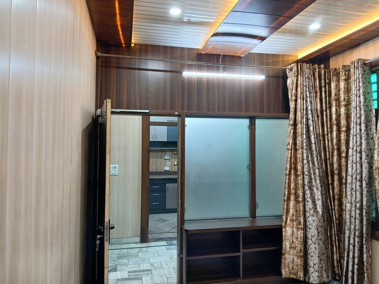 Room, sector 14 2 Bedroom 200 Sq.Yd. Builder Floor In Sector 14 Hisar 9170046