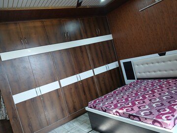 Bedroom in 2 BHK Builder Floor at Sector 14 – for Rent